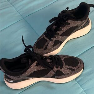 DKNY Women's Sneakers in Black and Silver